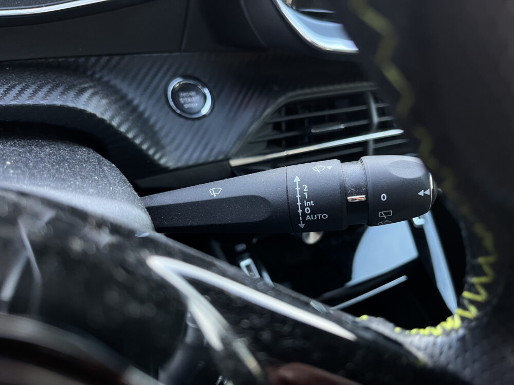 Peugeot e-2008 EV GT Pack 50 kWh // SCHUIF-KANTELDAK // DODEHOEK // LEDER-ALCANTARA // FULL LED // ADAPT. CRUISE // KEYLESS // 26