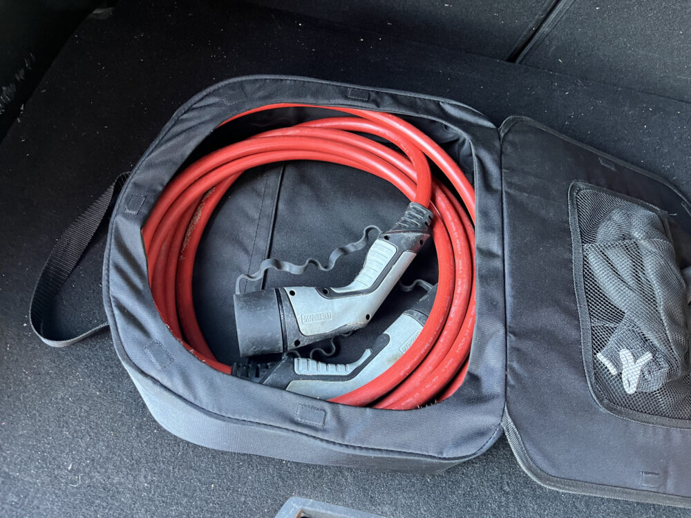 Peugeot e-2008 EV GT Pack 50 kWh // SCHUIF-KANTELDAK // DODEHOEK // LEDER-ALCANTARA // FULL LED // ADAPT. CRUISE // KEYLESS // 38