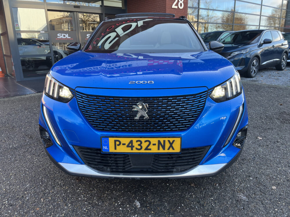 Peugeot e-2008 EV GT Pack 50 kWh // SCHUIF-KANTELDAK // DODEHOEK // LEDER-ALCANTARA // FULL LED // ADAPT. CRUISE // KEYLESS // 7