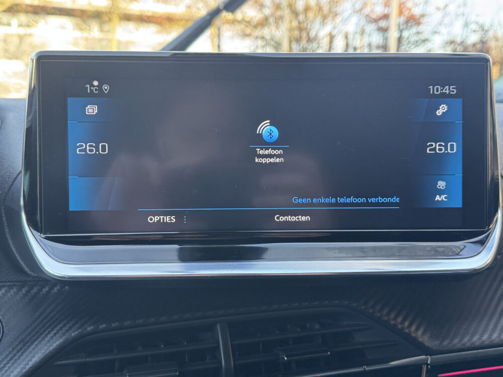 Peugeot 2008 1.2 PureTech GT-Line // NAVI // CAMERA // APPLE CARPLAY - ANDROID AUTO // CRUISE // TREKHAAK // LED KOPLAMPEN // 15