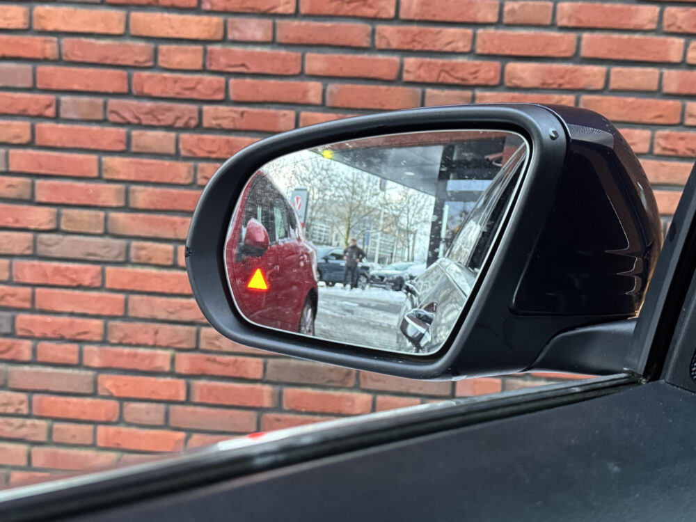 Mercedes-Benz C-Klasse Estate 200 Business Solution AMG // BURMESTER AUDIO! // TREKHAAK // 360° CAMERA // NAVI // ELEK. ACHTERKLEP // ADAPTIVE CRUISE / 30