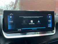 Peugeot 208 1.2 PureTech GT 131 PK!! // FULL LED // NAVI + CAMERA // APPLE CARPLAY / ANDROID AUTO // PDC V+A 52