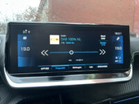 Peugeot 208 1.2 PureTech GT 131 PK!! // FULL LED // NAVI + CAMERA // APPLE CARPLAY / ANDROID AUTO // PDC V+A 53