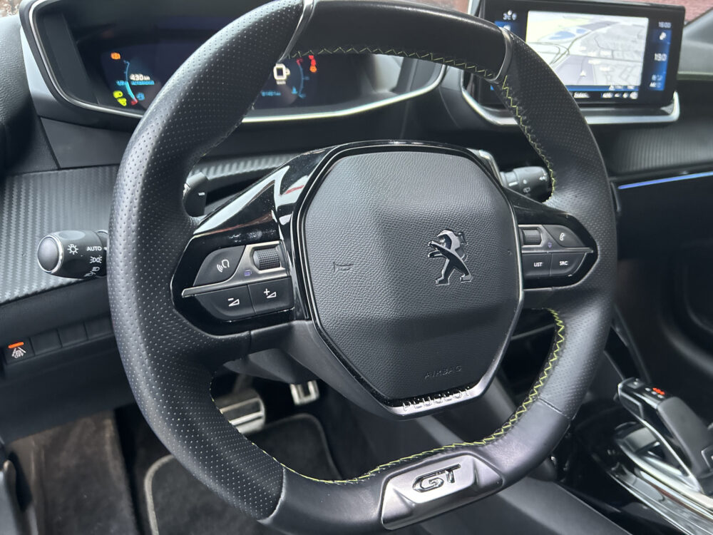 Peugeot 208 1.2 PureTech GT 131 PK!! // FULL LED // NAVI + CAMERA // APPLE CARPLAY / ANDROID AUTO // PDC V+A 6