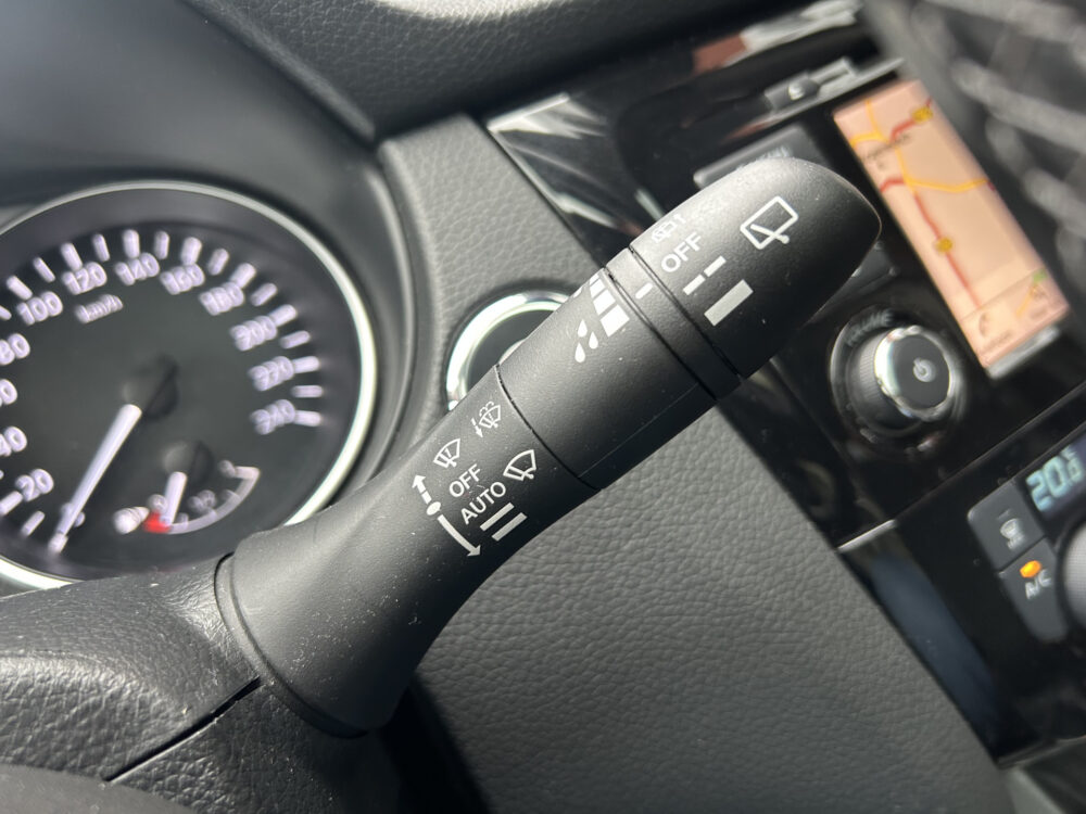 Nissan QASHQAI 1.3 DIG-T Design Edition // NAVI // CAMERA // PANO DAK // KEY LESS // STOELVERWARMING // 12