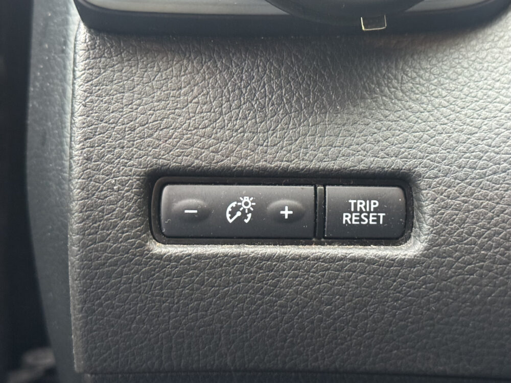 Nissan QASHQAI 1.3 DIG-T Design Edition // NAVI // CAMERA // PANO DAK // KEY LESS // STOELVERWARMING // 26