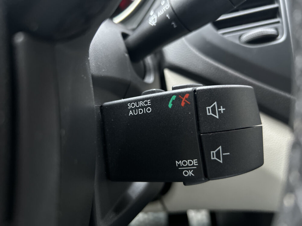 Renault Captur 1.2 TCe Xmod // LEDER // FULL LED // NAVI // CAMERA // PDC V+A // TREKHAAK!! 13