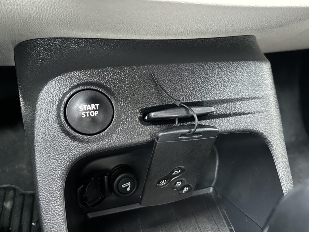 Renault Captur 1.2 TCe Xmod // LEDER // FULL LED // NAVI // CAMERA // PDC V+A // TREKHAAK!! 19