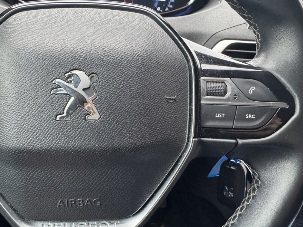 Peugeot 3008 1.2 Turbo AGC Allure // D. RIEM VERVANGEN!! // NAVI // PDC // CRUISE // CLIMA // TREKHAAK // 13