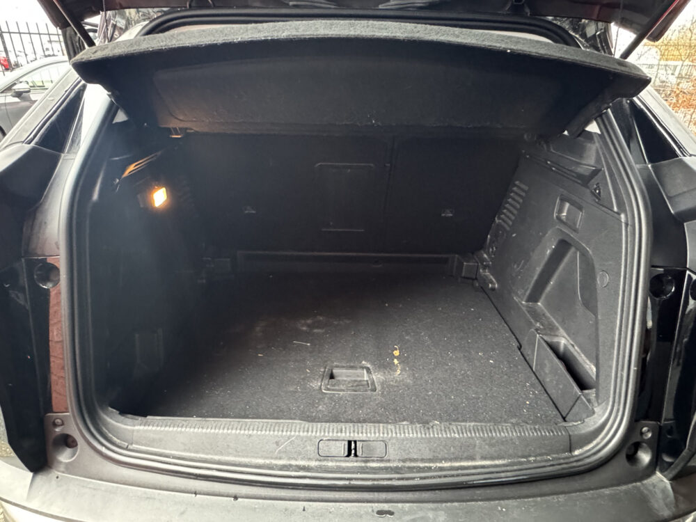 Peugeot 3008 1.2 Turbo AGC Allure // D. RIEM VERVANGEN!! // NAVI // PDC // CRUISE // CLIMA // TREKHAAK // 26