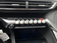 Peugeot 3008 1.2 Turbo AGC Allure // D. RIEM VERVANGEN!! // NAVI // PDC // CRUISE // CLIMA // TREKHAAK // 58