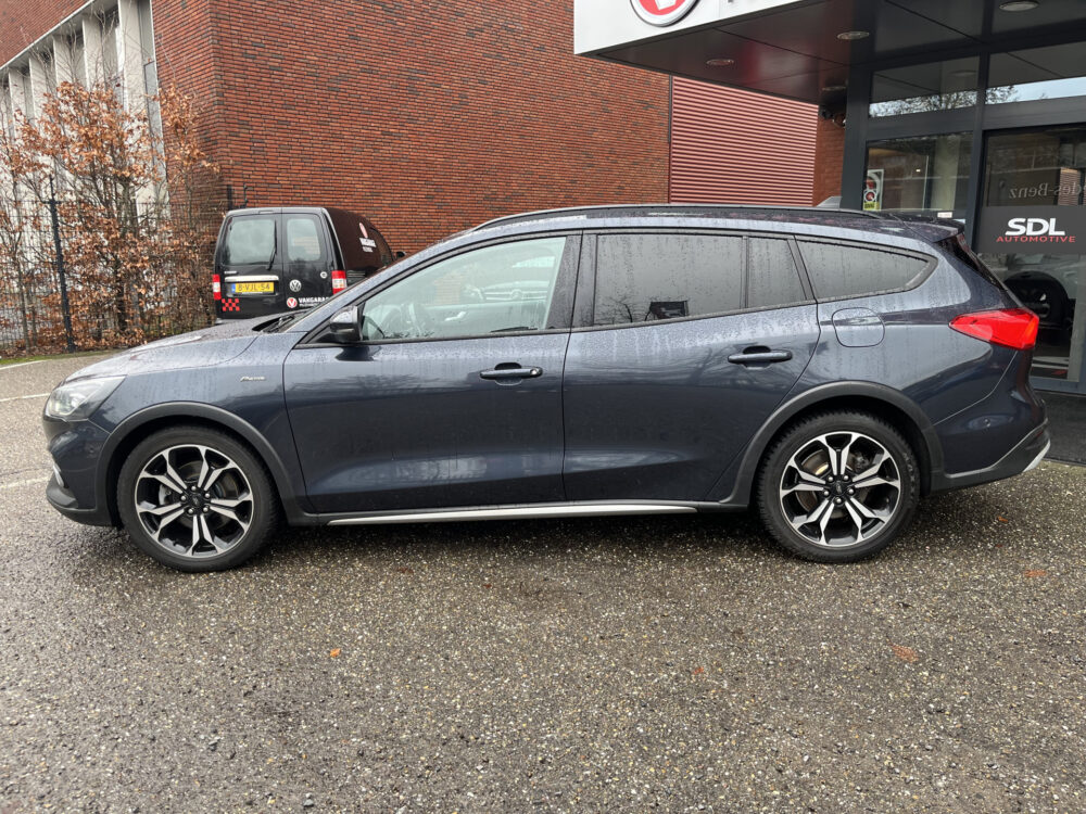 Ford FOCUS Wagon 1.5 EcoBoost Active ST-Line X 183PK!!!!// ADAPT. CRUISE // DODEHOEK // KEYLESS // CAMERA+SENSOREN // STUUR+STOELVERWARMING // B& 2