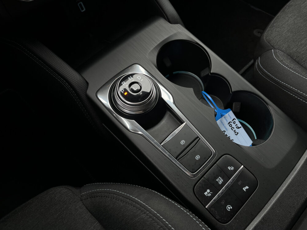 Ford FOCUS Wagon 1.5 EcoBoost Active ST-Line X 183PK!!!!// ADAPT. CRUISE // DODEHOEK // KEYLESS // CAMERA+SENSOREN // STUUR+STOELVERWARMING // B& 24