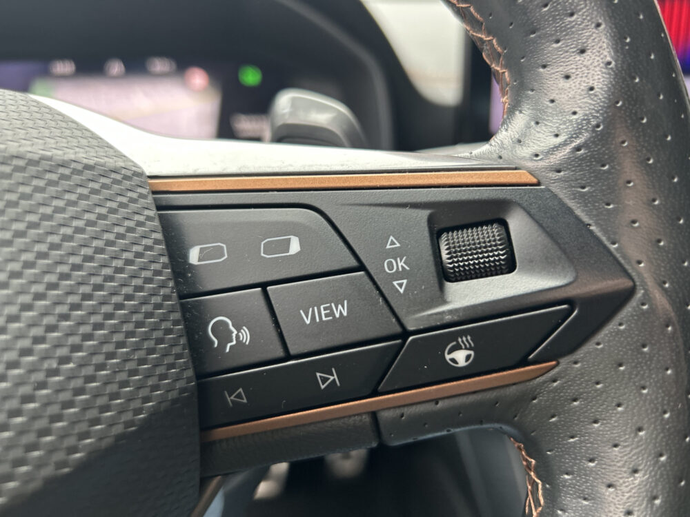 CUPRA Formentor 1.4 e-Hybrid VZ Performance 245PK!! // DODEHOEK // ADAPT. CRUISE // CAMERA+SENSOREN // NAVI+CARPLAY // VIRTUAL COCKPIT // KEYLES 10