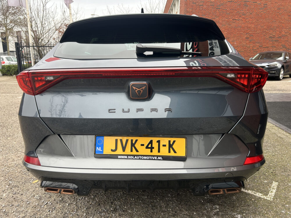 CUPRA Formentor 1.4 e-Hybrid VZ Performance 245PK!! // DODEHOEK // ADAPT. CRUISE // CAMERA+SENSOREN // NAVI+CARPLAY // VIRTUAL COCKPIT // KEYLES 5