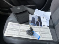 Peugeot 2008 1.2 PureTech Allure // LED // CRUISE // HALF LEDER // CAMERA+SENSOREN // NAVI+CARPLAY// STOELVERWARMING // 65