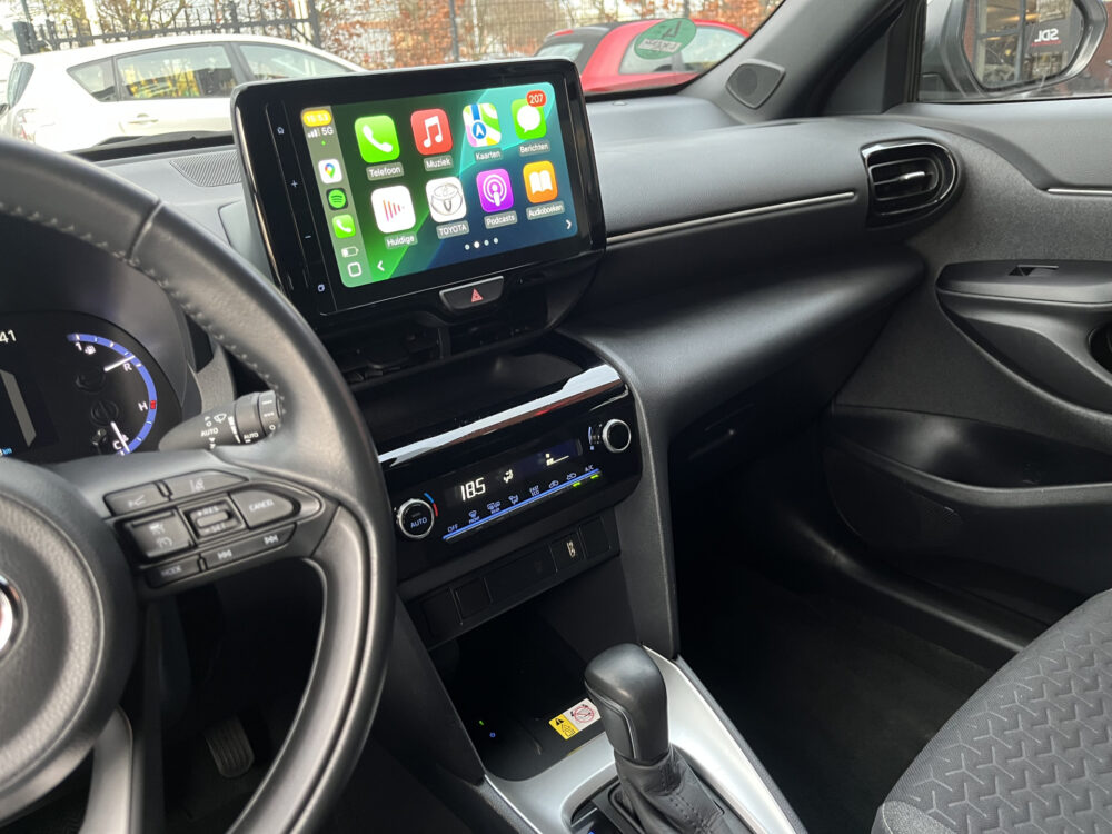 Toyota Yaris Cross 1.5 Hybrid Dynamic // FULL LED // KEYLESS // ADAPT. CRUISE // CAMERA // NAVI+CARPLAY // 24