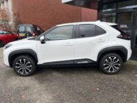 Toyota Yaris Cross 1.5 Hybrid Dynamic // FULL LED // KEYLESS // ADAPT. CRUISE // CAMERA // NAVI+CARPLAY // 36