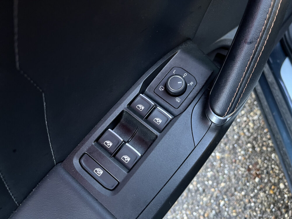 CUPRA Formentor 1.4 e-Hybrid VZ Performance // ADAPT. CRUISE // DODEHOEK // FULL LED // KEYLESS // STOELVERWARMING // NAVI+CARPLAY // VIRTUAL CO 17