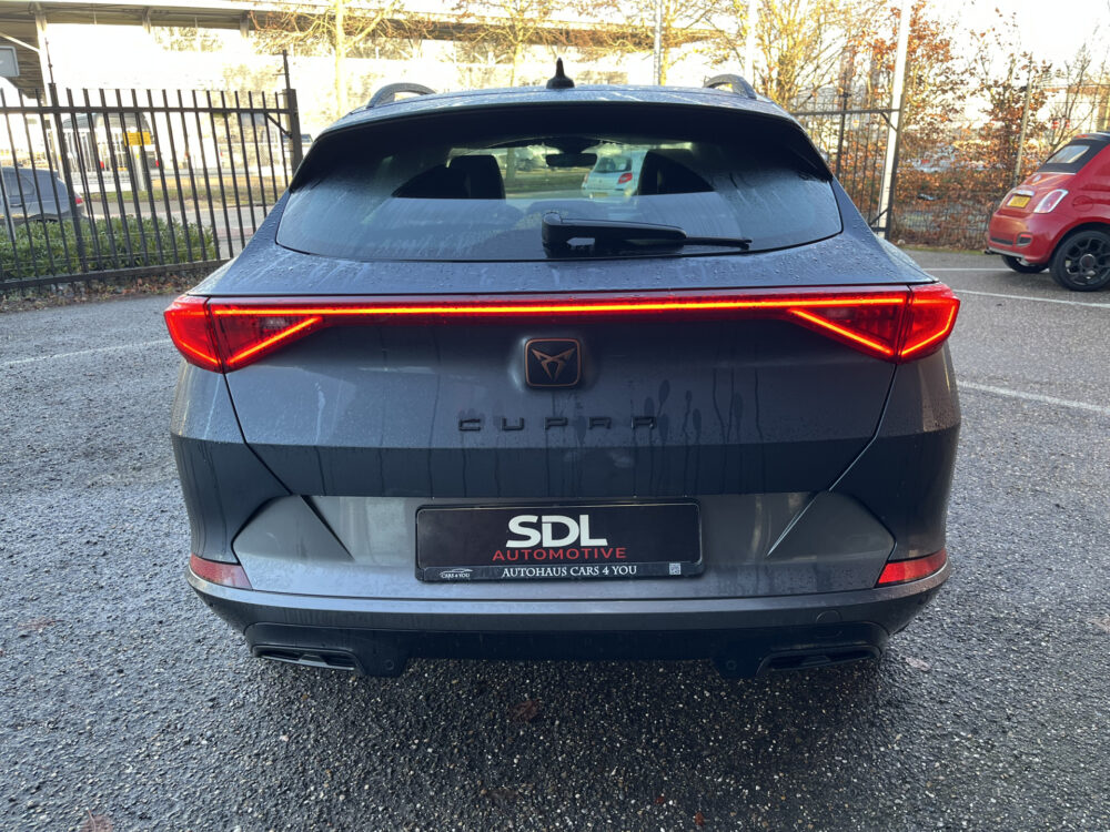 CUPRA Formentor 1.4 e-Hybrid VZ Performance // ADAPT. CRUISE // DODEHOEK // FULL LED // KEYLESS // STOELVERWARMING // NAVI+CARPLAY // VIRTUAL CO 4