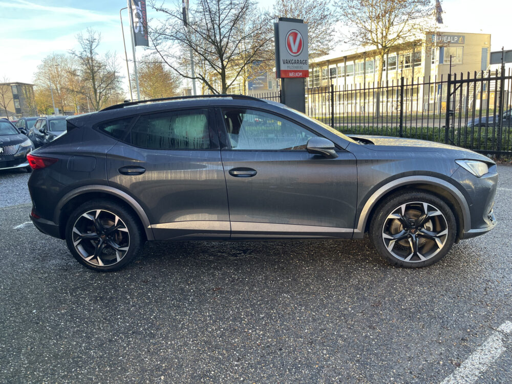 CUPRA Formentor 1.4 e-Hybrid VZ Performance // ADAPT. CRUISE // DODEHOEK // FULL LED // KEYLESS // STOELVERWARMING // NAVI+CARPLAY // VIRTUAL CO 6