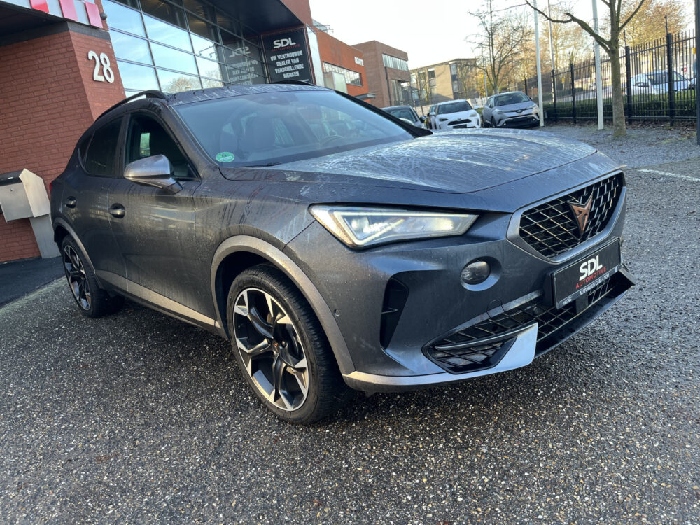 CUPRA Formentor 1.4 e-Hybrid VZ Performance // ADAPT. CRUISE // DODEHOEK // FULL LED // KEYLESS // STOELVERWARMING // NAVI+CARPLAY // VIRTUAL CO 7