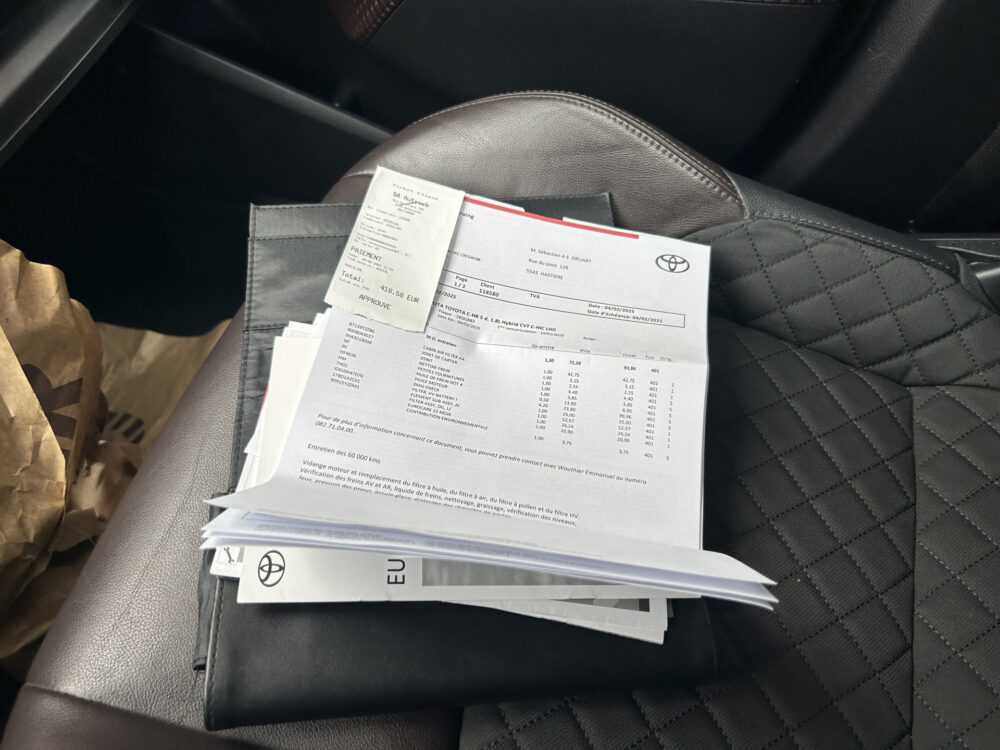 Toyota C-HR 1.8 Hybrid Executive // FULL LED // NAVI // CAMERA // ADAPTIVE CRUISE // KEYLESS // TREKHAAK!! 14