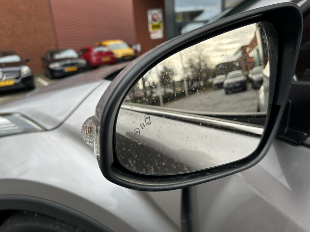 Toyota C-HR 1.8 Hybrid Executive // FULL LED // NAVI // CAMERA // ADAPTIVE CRUISE // KEYLESS // TREKHAAK!! 25