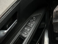 Peugeot 3008 1.6 HYbrid 225 GT Pack Business // SCHUIF-KANTELDAK // LEDER-ALCANTARA // ADAPT. CRUISE // DODEHOEK // ELEK.KLEP // NAVI+CARPAY  60