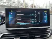 Peugeot 3008 1.6 HYbrid 225 GT Pack Business // SCHUIF-KANTELDAK // LEDER-ALCANTARA // ADAPT. CRUISE // DODEHOEK // ELEK.KLEP // NAVI+CARPAY  75