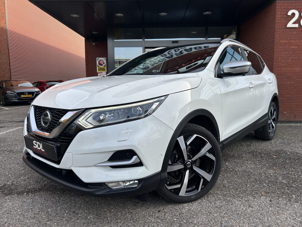 Nissan QASHQAI 1.3 DIG-T Tekna + // FULL LED // NAVI + CARPLAY // 360 CAMERA // PANO-DAK // MEMORY SEAT // BOSE AUDIO // TREKHAAK!! 1