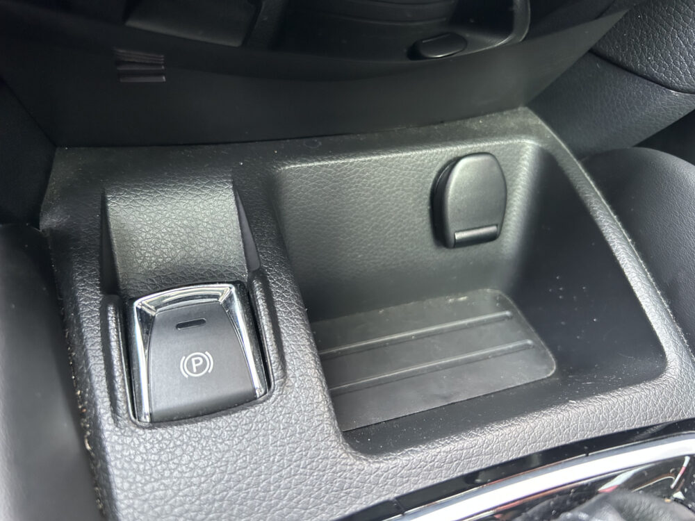 Nissan QASHQAI 1.3 DIG-T Tekna + // FULL LED // NAVI + CARPLAY // 360 CAMERA // PANO-DAK // MEMORY SEAT // BOSE AUDIO // TREKHAAK!! 21