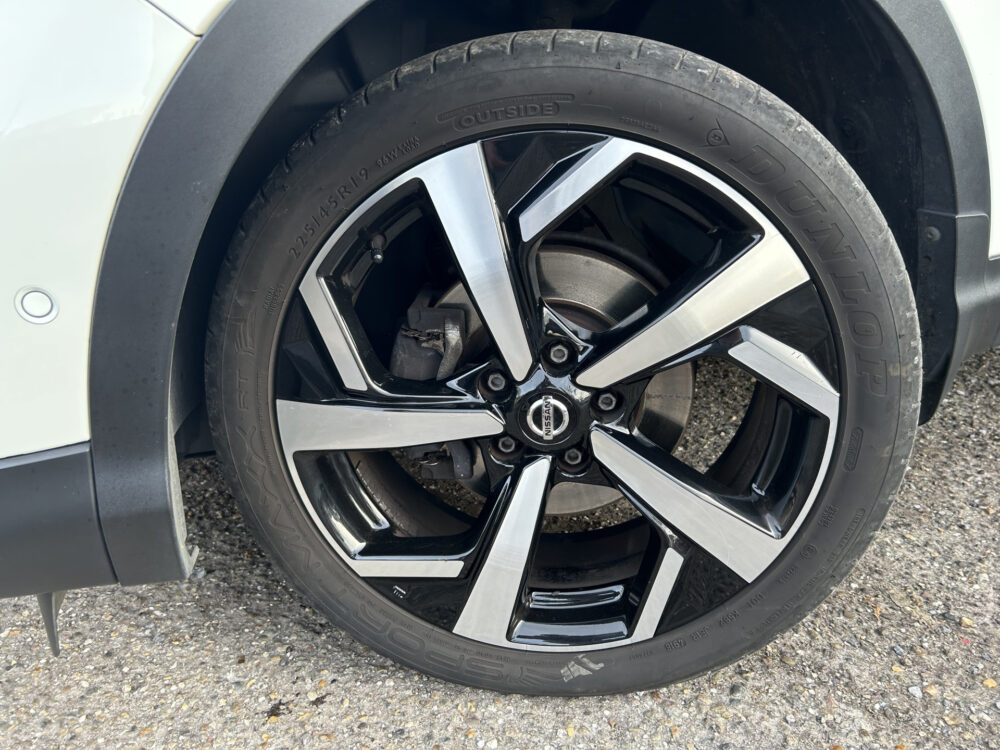 Nissan QASHQAI 1.3 DIG-T Tekna + // FULL LED // NAVI + CARPLAY // 360 CAMERA // PANO-DAK // MEMORY SEAT // BOSE AUDIO // TREKHAAK!! 35