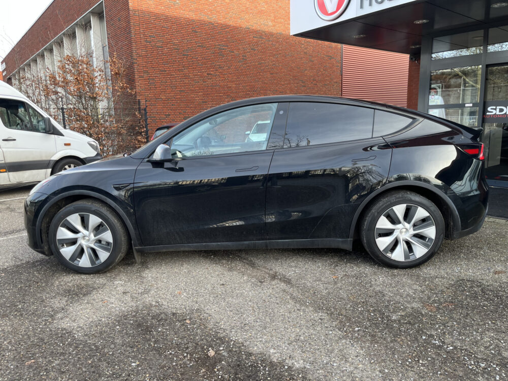 Tesla Model Y Standard Range SR RWD 60 kWh 1e EIGENAAR // PANODAK // NAVI // ADAPTIVE CRUISE // CLIMA // AUTOPILOT // 360 CAMERA // LEDEREN BE 2