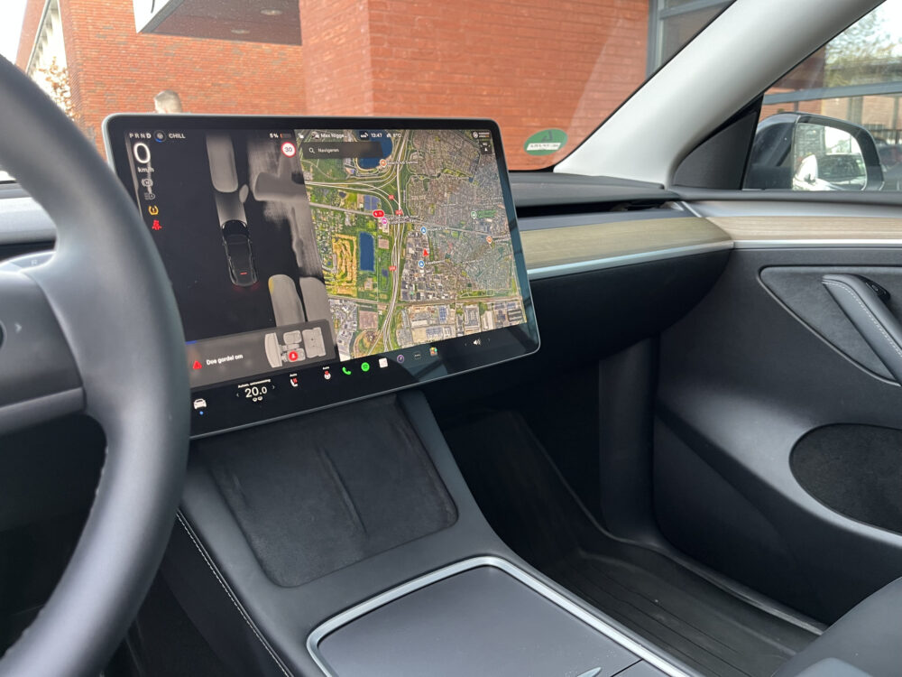 Tesla Model Y Standard Range SR RWD 60 kWh 1e EIGENAAR // PANODAK // NAVI // ADAPTIVE CRUISE // CLIMA // AUTOPILOT // 360 CAMERA // LEDEREN BE 24