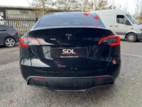 Tesla Model Y Standard Range SR RWD 60 kWh 1e EIGENAAR // PANODAK // NAVI // ADAPTIVE CRUISE // CLIMA // AUTOPILOT // 360 CAMERA // LEDEREN BE 44