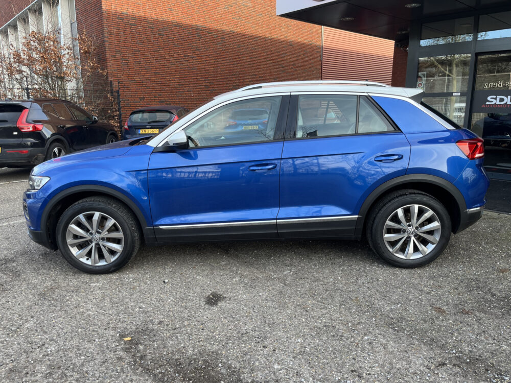 Volkswagen T-Roc 1.0 TSI Style // FULL LED // LEDER // NAVI // CLIMA // PDC V+A // STOELVERWARMING // 2