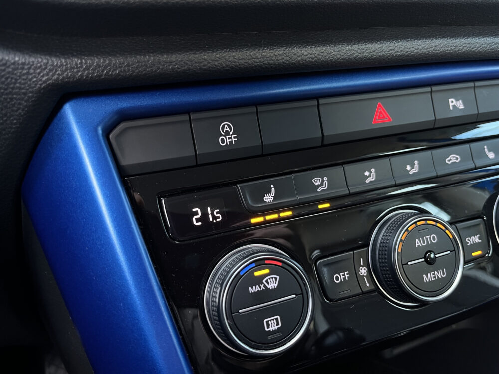 Volkswagen T-Roc 1.0 TSI Style // FULL LED // LEDER // NAVI // CLIMA // PDC V+A // STOELVERWARMING // 25