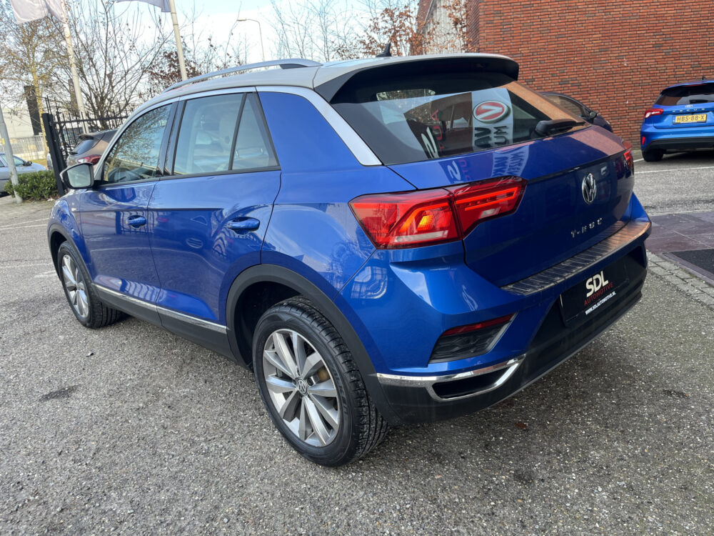 Volkswagen T-Roc 1.0 TSI Style // FULL LED // LEDER // NAVI // CLIMA // PDC V+A // STOELVERWARMING // 3