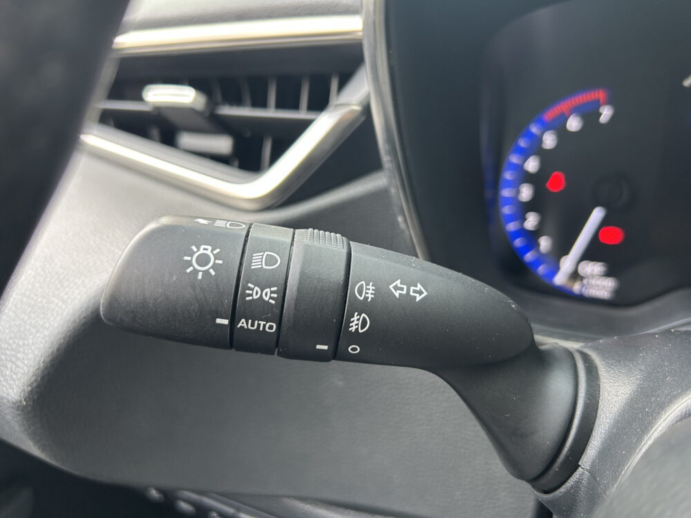 Toyota Corolla Touring Sports 1.8 Hybrid Dynamic // FULL LED // NAVI // CAMERA // KEYLESS // ADAPTIVE CRUISE // PDC V+A 11