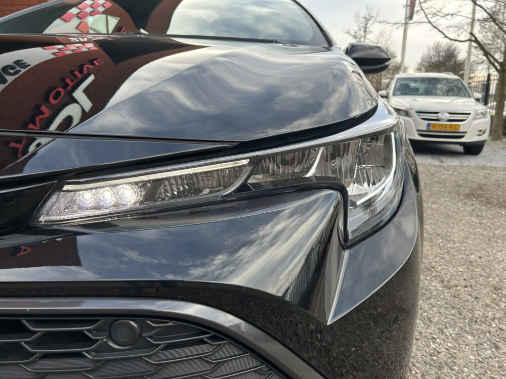 Toyota Corolla Touring Sports 1.8 Hybrid Dynamic // FULL LED // NAVI // CAMERA // KEYLESS // ADAPTIVE CRUISE // PDC V+A 21