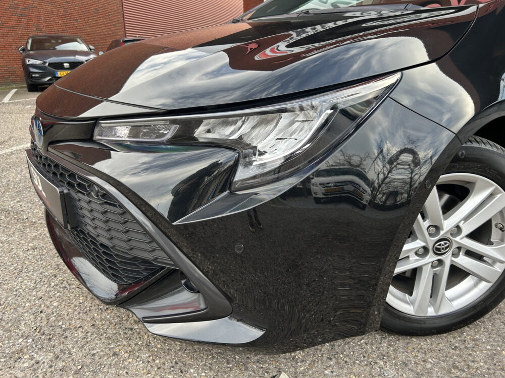 Toyota Corolla Touring Sports 1.8 Hybrid Dynamic // FULL LED // NAVI // CAMERA // KEYLESS // ADAPTIVE CRUISE // PDC V+A 22