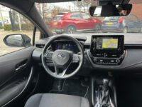 Toyota Corolla Touring Sports 1.8 Hybrid Dynamic // FULL LED // NAVI // CAMERA // KEYLESS // ADAPTIVE CRUISE // PDC V+A 37