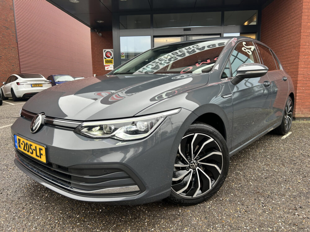 Volkswagen Golf 1.5 eTSI Style // ADAPTIVE CRUISE // TREKHAAK // CAMERA // CLIMA // NAVI // ERGO ACTIVE STOEL // MEMORY SEAT // 1