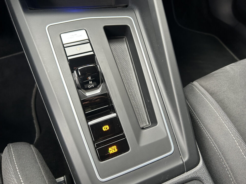 Volkswagen Golf 1.5 eTSI Style // ADAPTIVE CRUISE // TREKHAAK // CAMERA // CLIMA // NAVI // ERGO ACTIVE STOEL // MEMORY SEAT // 21