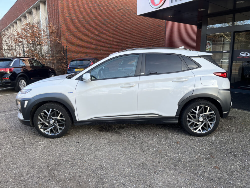 Hyundai KONA 1.6 GDI HEV Fashion // KRELL-AUDIO // CLIMA // CAMERA+SENSOREN // NAVI+CARPLAY // HALF LEDER // CRUISE // 2