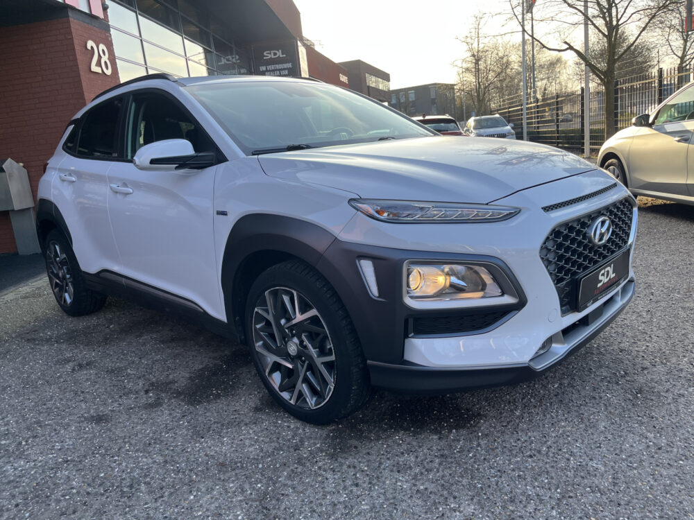 Hyundai KONA 1.6 GDI HEV Fashion // KRELL-AUDIO // CLIMA // CAMERA+SENSOREN // NAVI+CARPLAY // HALF LEDER // CRUISE // 7