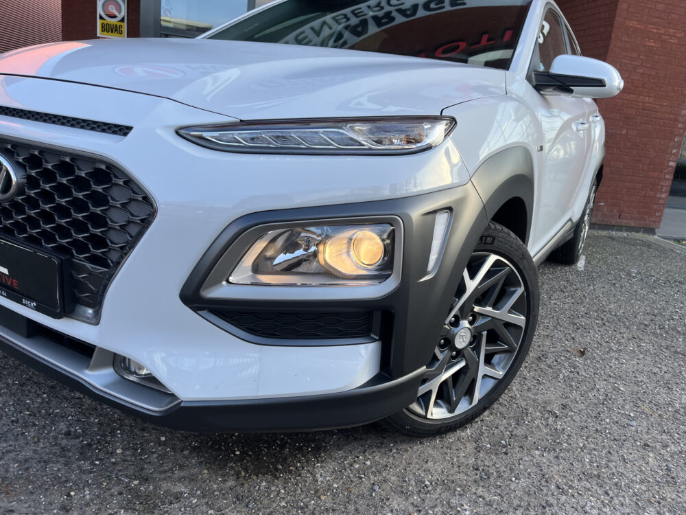 Hyundai KONA 1.6 GDI HEV Fashion // KRELL-AUDIO // CLIMA // CAMERA+SENSOREN // NAVI+CARPLAY // HALF LEDER // CRUISE // 9
