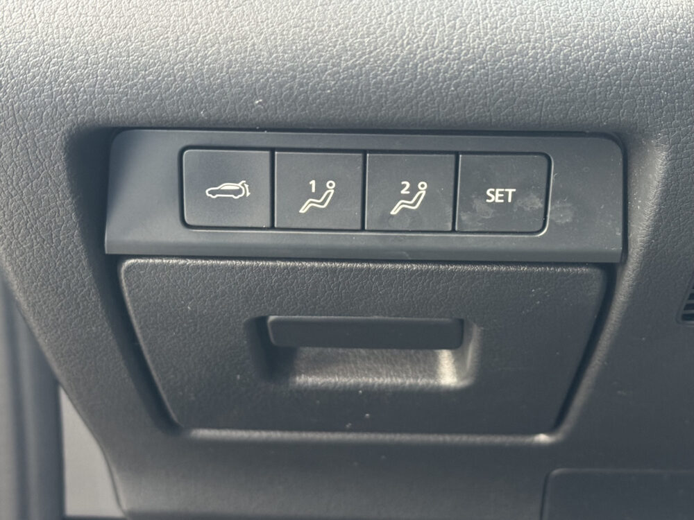 Mazda CX-30 2.0 e-SkyActiv-X M Hybrid Luxury // NAVI // LEDER // TREKHAAK // CAMERA // MEMORY SEATS // BOSE AUDIO // 11