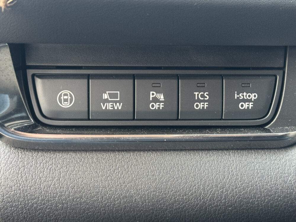 Mazda CX-30 2.0 e-SkyActiv-X M Hybrid Luxury // NAVI // LEDER // TREKHAAK // CAMERA // MEMORY SEATS // BOSE AUDIO // 12